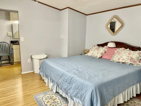 27 3rd Street Mont Vernon NH 03057