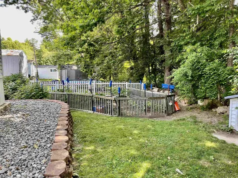 27 3rd Street Mont Vernon NH 03057