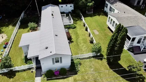 27 3rd Street Mont Vernon NH 03057