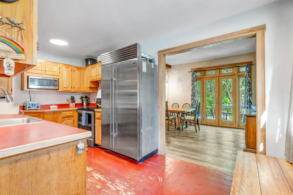 7 Quechee Road Hartland VT 05048-0349