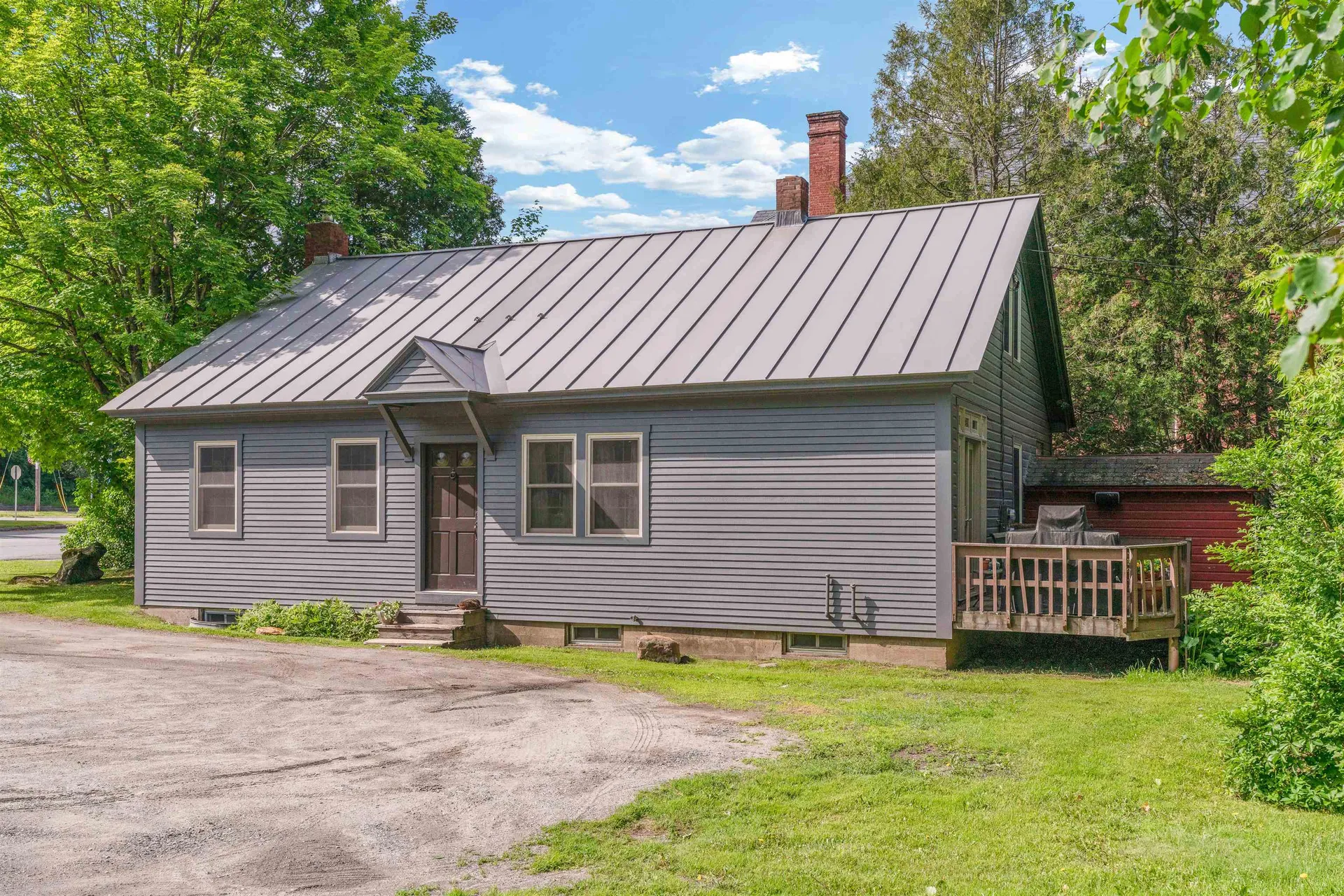 7 Quechee Road Hartland VT 05048-0349
