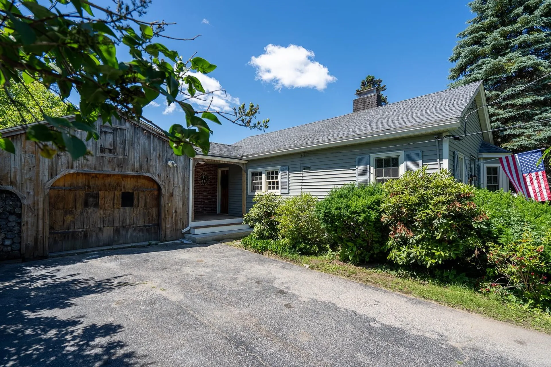 12 Martins Ferry Road Hooksett NH 03106