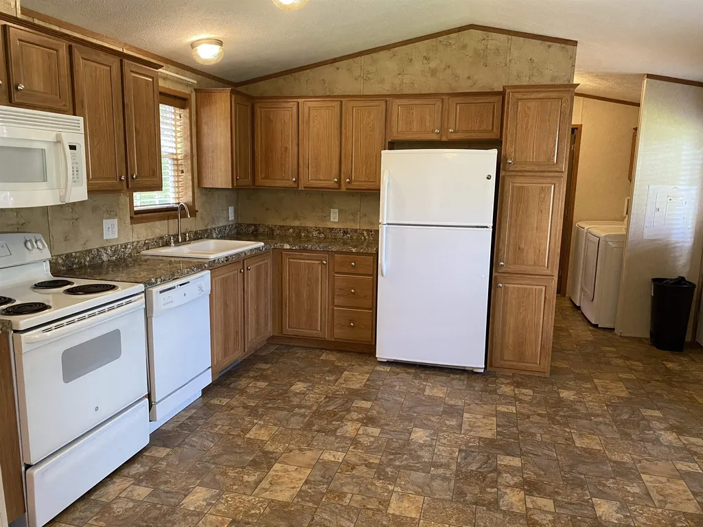 24 Evergreen Terrace Lee NH 03861