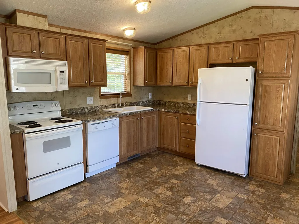 24 Evergreen Terrace Lee NH 03861