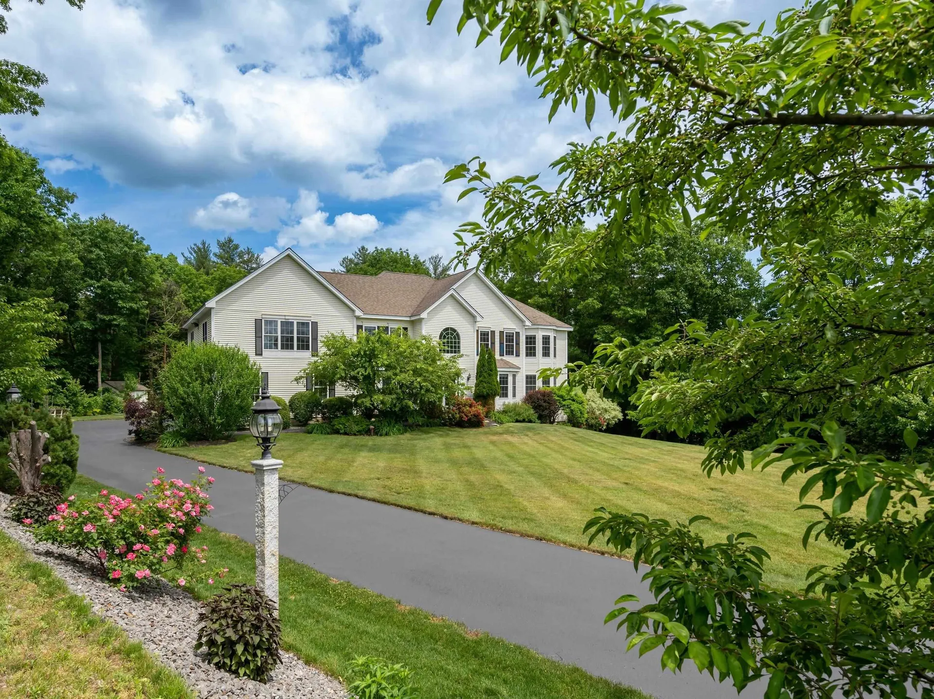 119 Mulberry Lane Pelham NH 03076