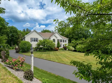 119 Mulberry Lane Pelham NH 03076