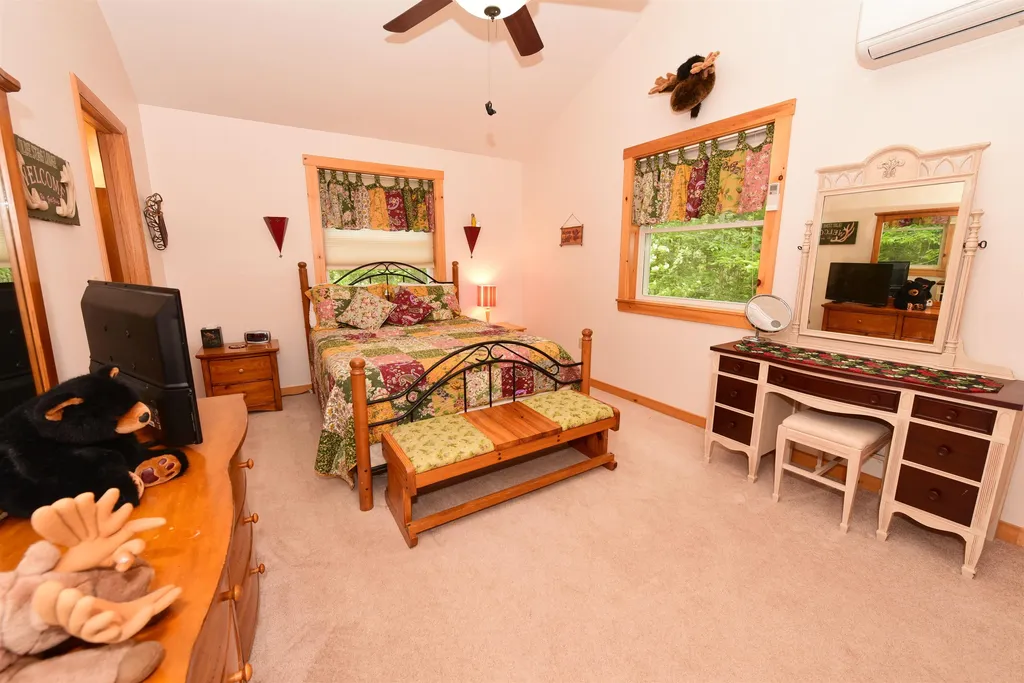 6 Oak Ridge Road Madison NH 03849