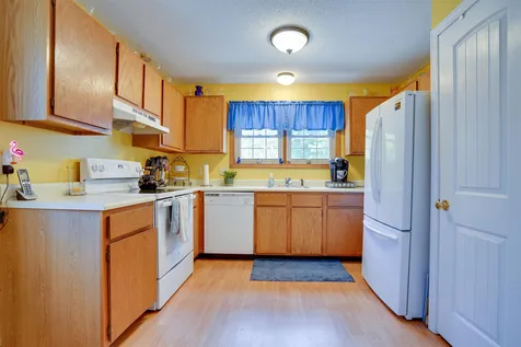 4 Apple Tree Street Bristol NH 03222