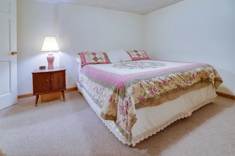 4 Apple Tree Street Bristol NH 03222