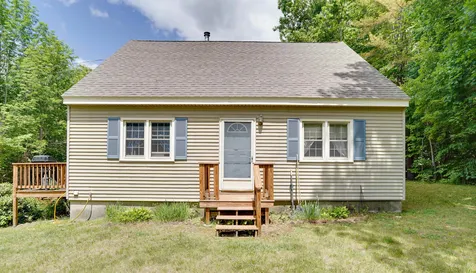 4 Apple Tree Street Bristol NH 03222