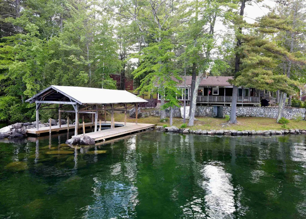 36 Woodlands Road Alton NH 03810