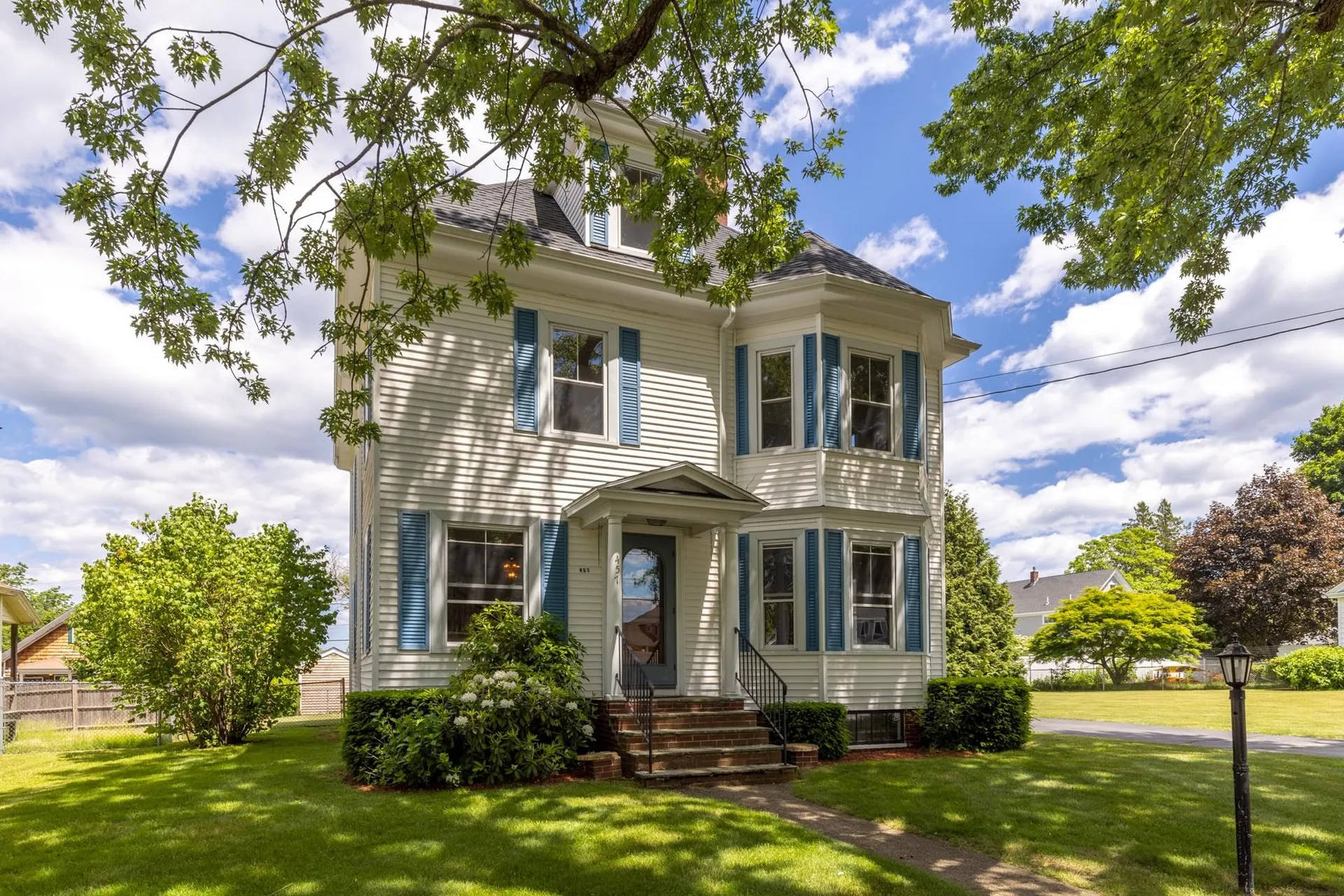 457 Broad Street Portsmouth NH 08801