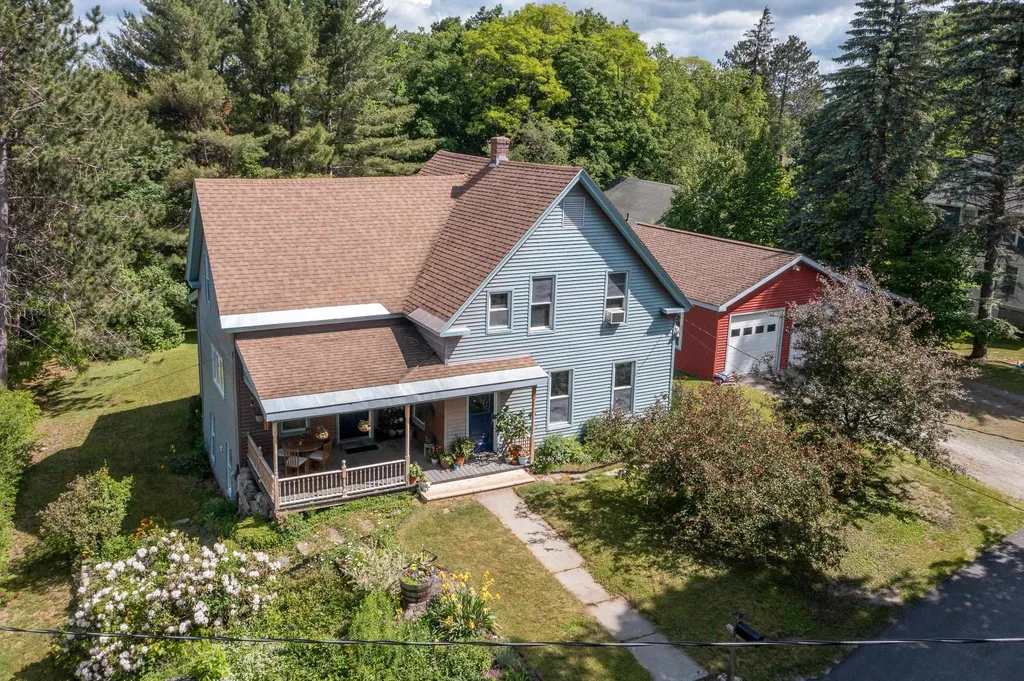125 Cross Street Bethlehem NH 03574