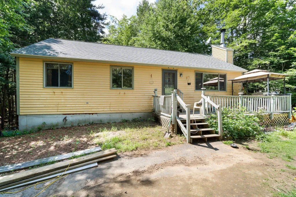 5 Tartan Court Danville NH 03819