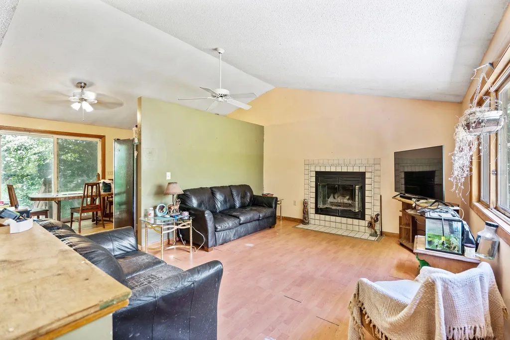5 Tartan Court Danville NH 03819