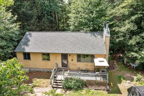 5 Tartan Court Danville NH 03819
