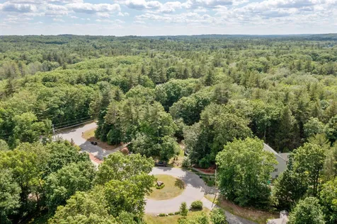 5 Tartan Court Danville NH 03819