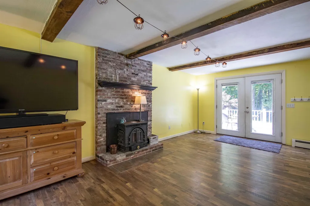 110 Warner Hill Road Derry NH 03038