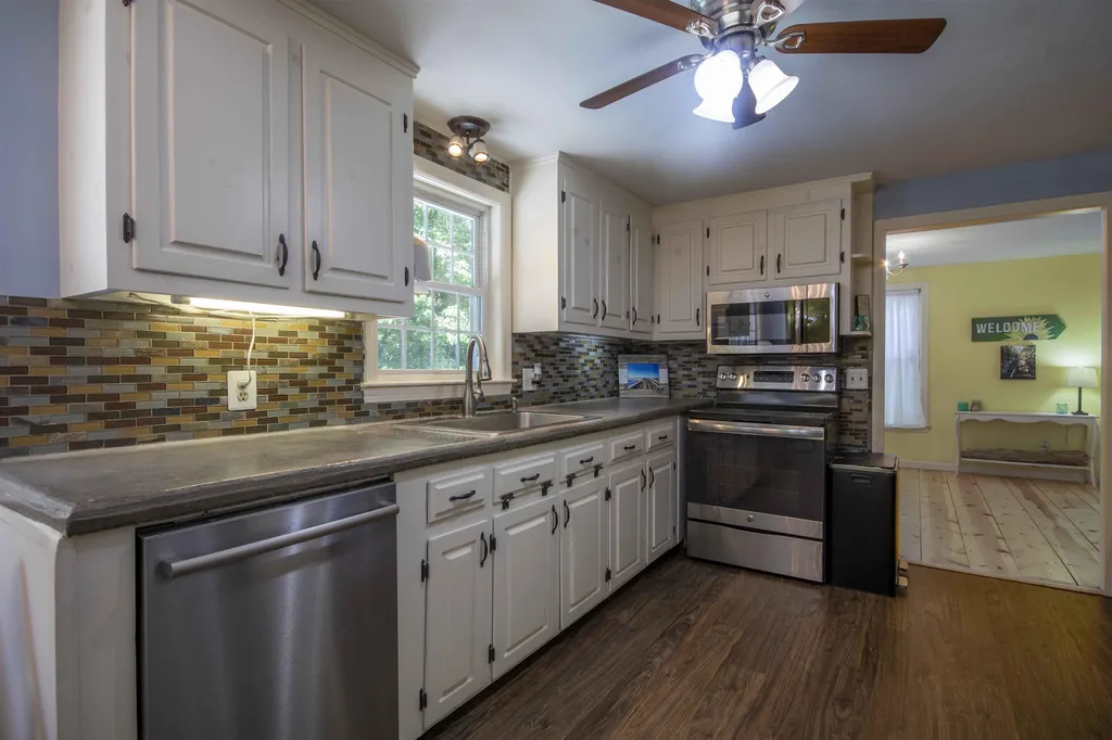 110 Warner Hill Road Derry NH 03038