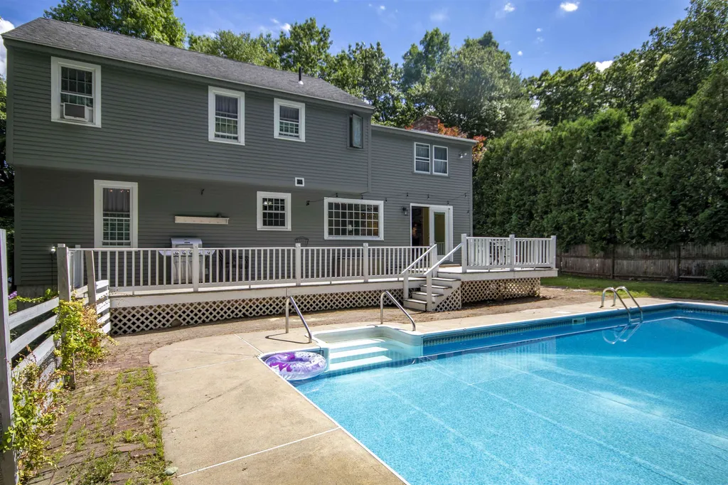 110 Warner Hill Road Derry NH 03038