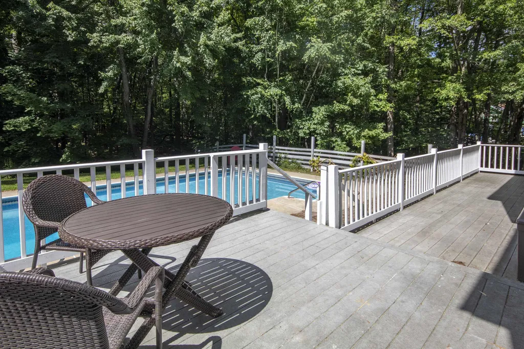 110 Warner Hill Road Derry NH 03038