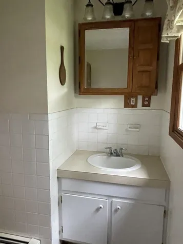 48 Brady Avenue Derry NH 03038