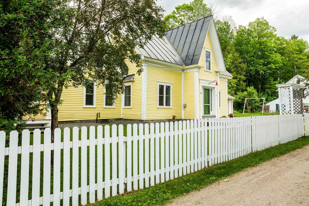 23 Short Street Corinth VT 05040