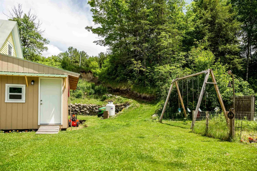 23 Short Street Corinth VT 05040