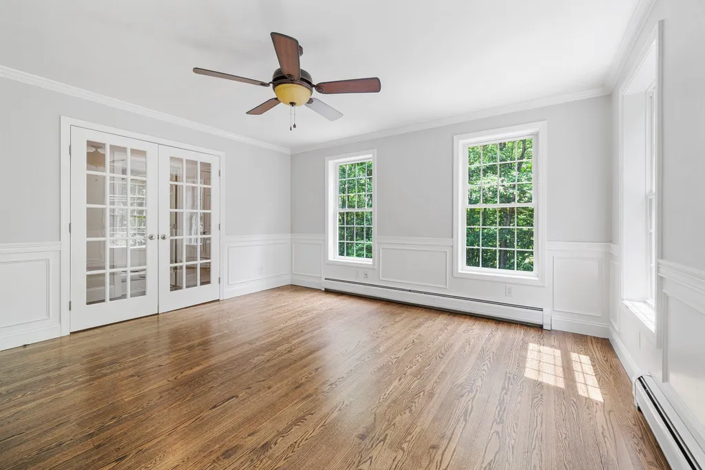 44 Mcintosh Lane Chester NH 03036
