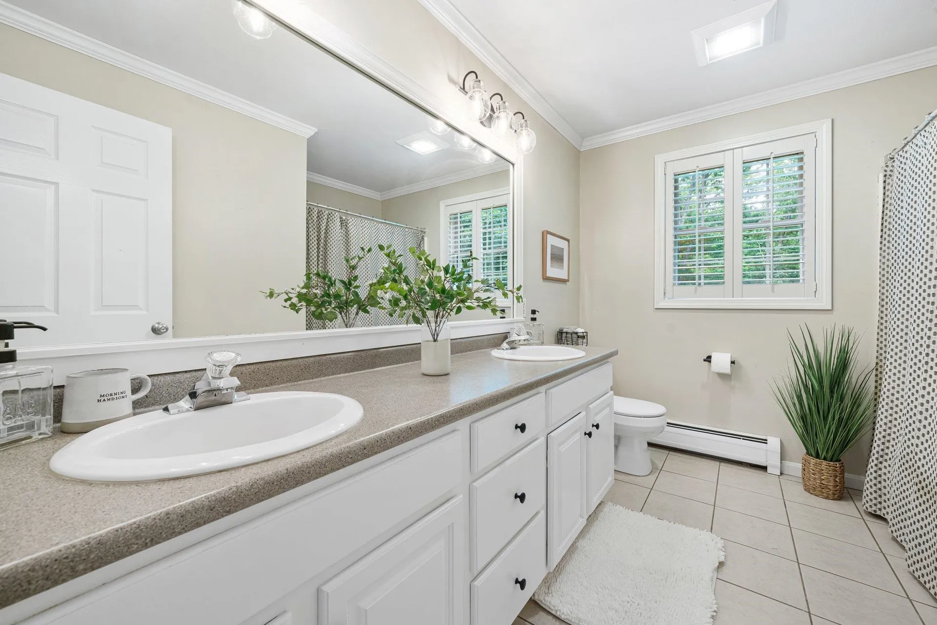 44 Mcintosh Lane Chester NH 03036