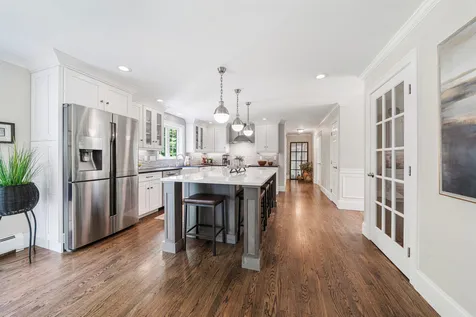 44 Mcintosh Lane Chester NH 03036