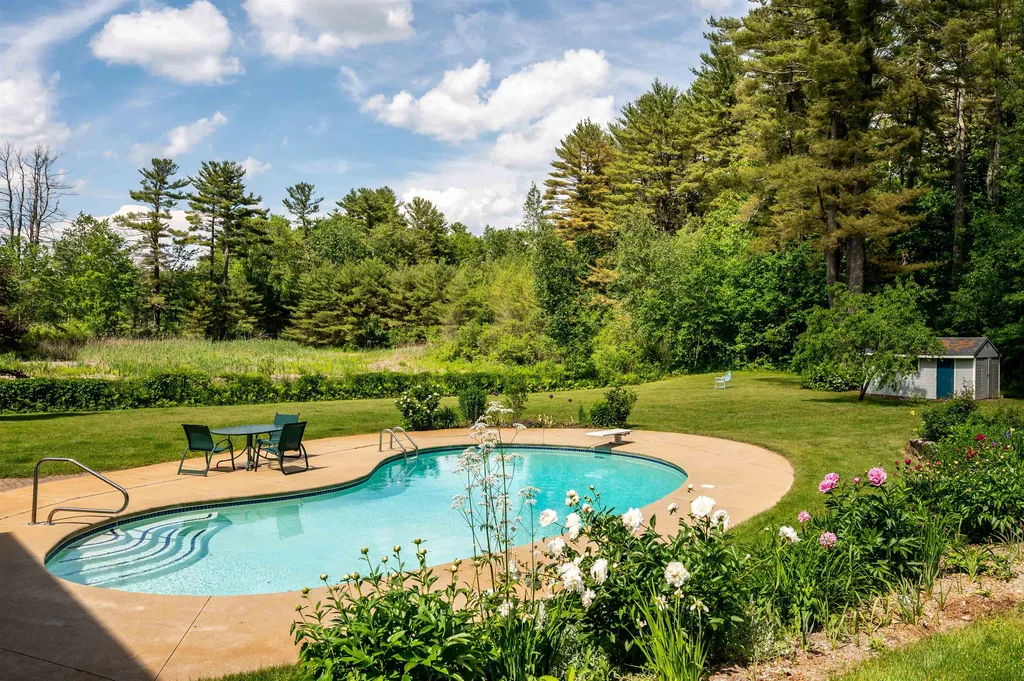 23 Surrey Lane Durham NH 03824