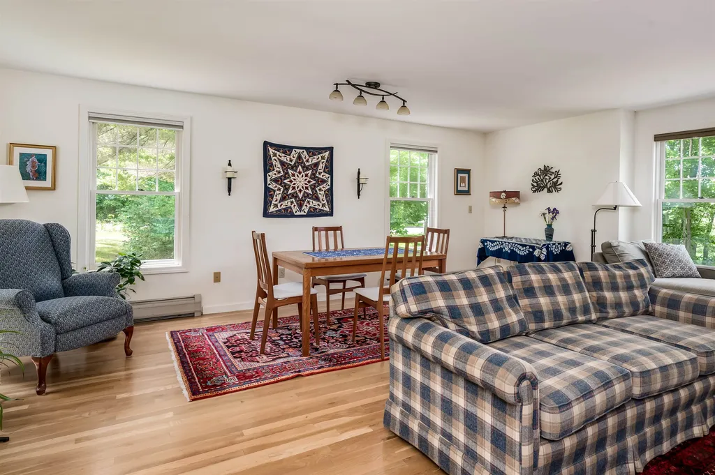 23 Surrey Lane Durham NH 03824