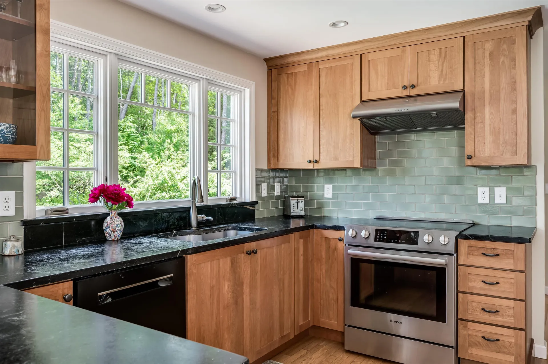 23 Surrey Lane Durham NH 03824