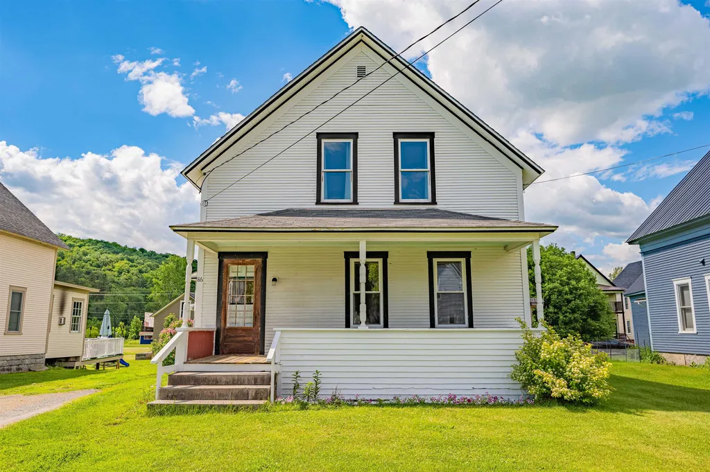 86 Cottage Street Hardwick VT 05843