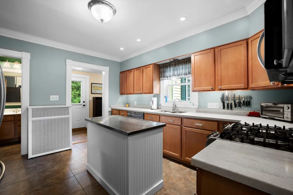 4 Towle Avenue Dover NH 03820