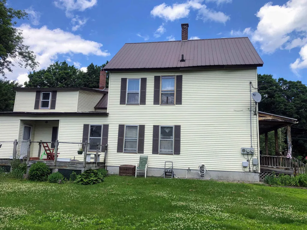 7 Pine Street Springfield VT 05156