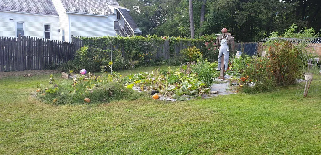 7 Pine Street Springfield VT 05156