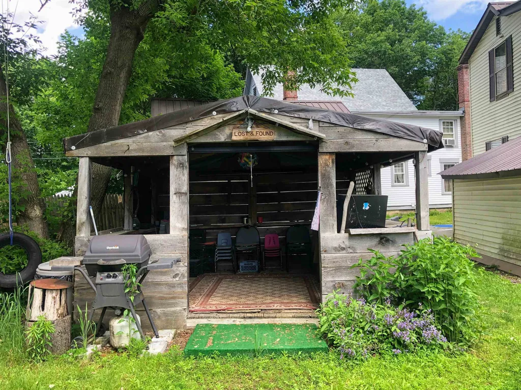 7 Pine Street Springfield VT 05156