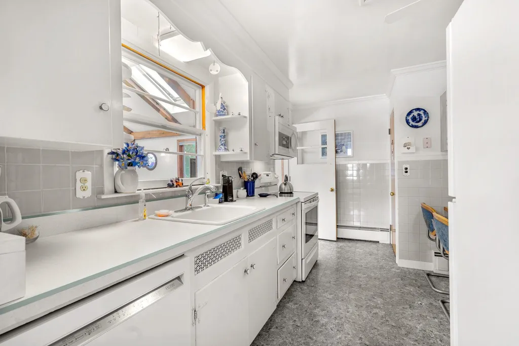 459 Wallis Road Rye NH 03870