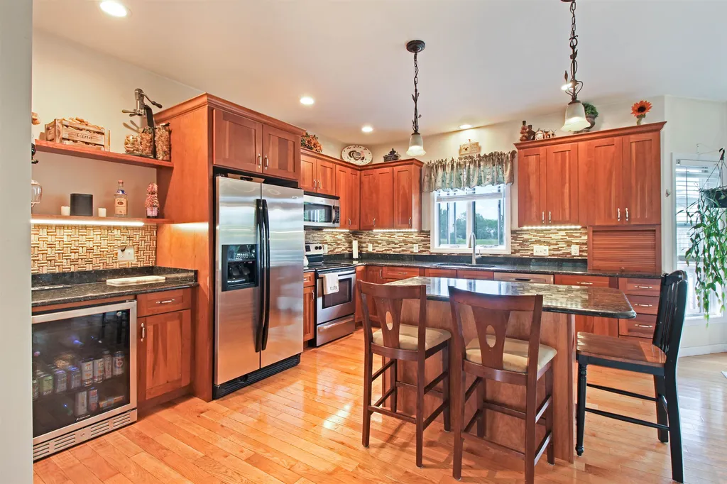 148 E Shore S Grand Isle VT 05458