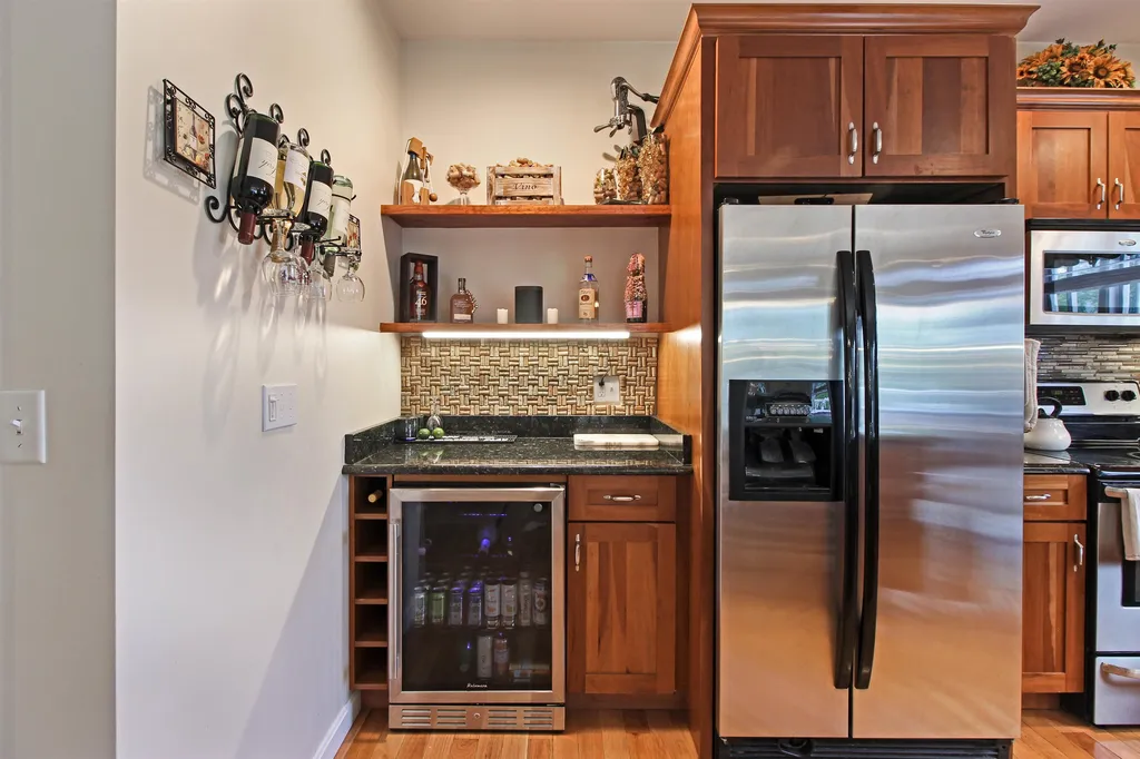 148 E Shore S Grand Isle VT 05458