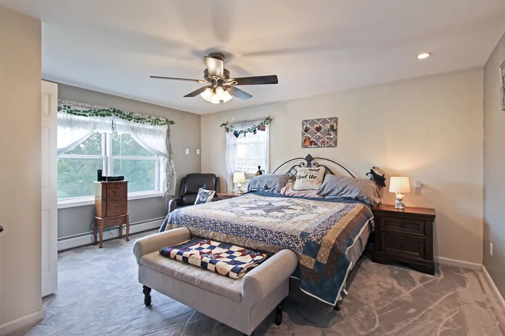 148 E Shore S Grand Isle VT 05458