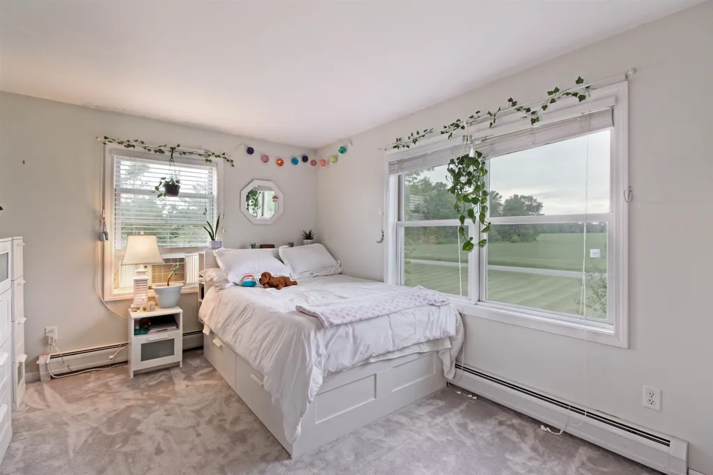 148 E Shore S Grand Isle VT 05458