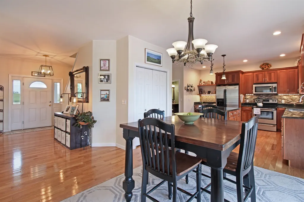 148 E Shore S Grand Isle VT 05458
