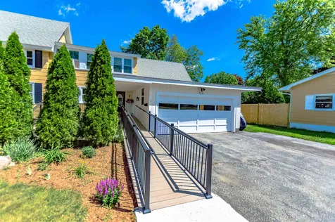 818 Howe Street Manchester NH 03103