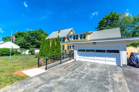 818 Howe Street Manchester NH 03103