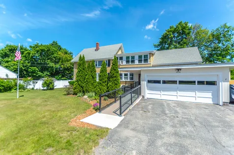 818 Howe Street Manchester NH 03103