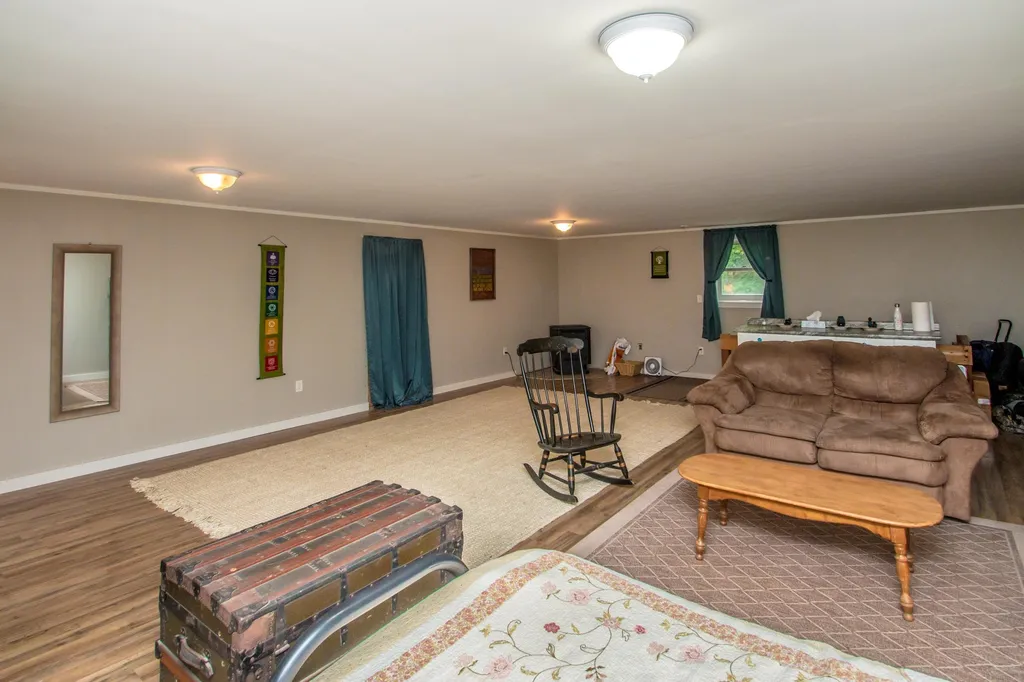 1664 Passaconaway Road Albany NH 03818