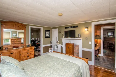 1664 Passaconaway Road Albany NH 03818